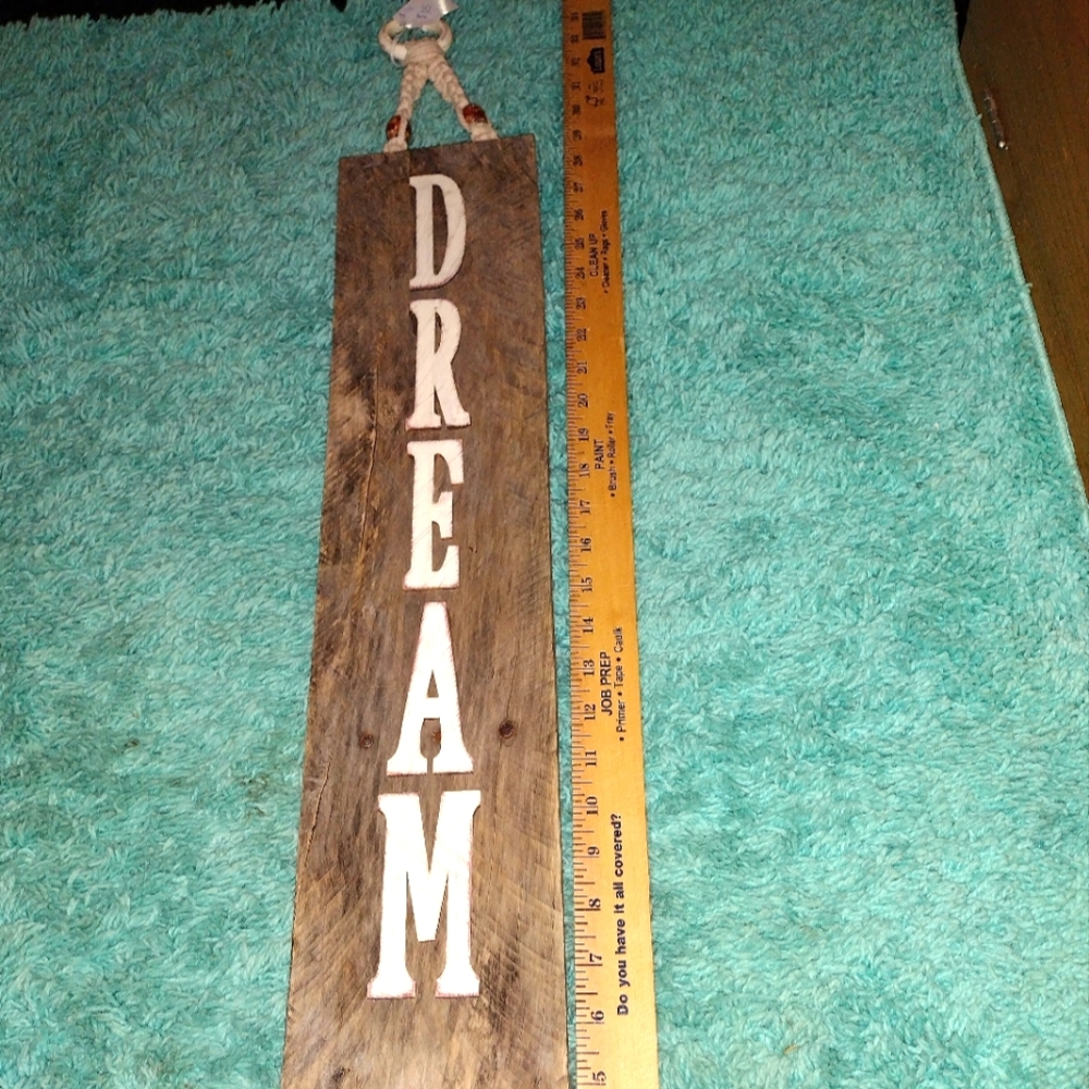 Wooden Dream sign